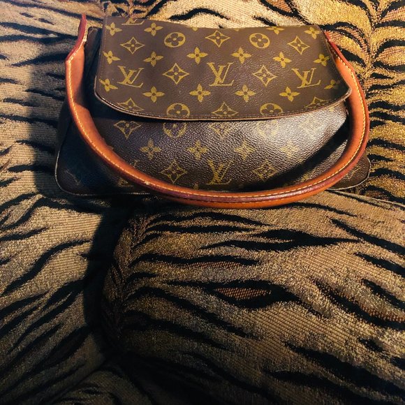 MONOGRAM Mini looping shoulder bag LOUIS VUITTON - Picture 1 of 5